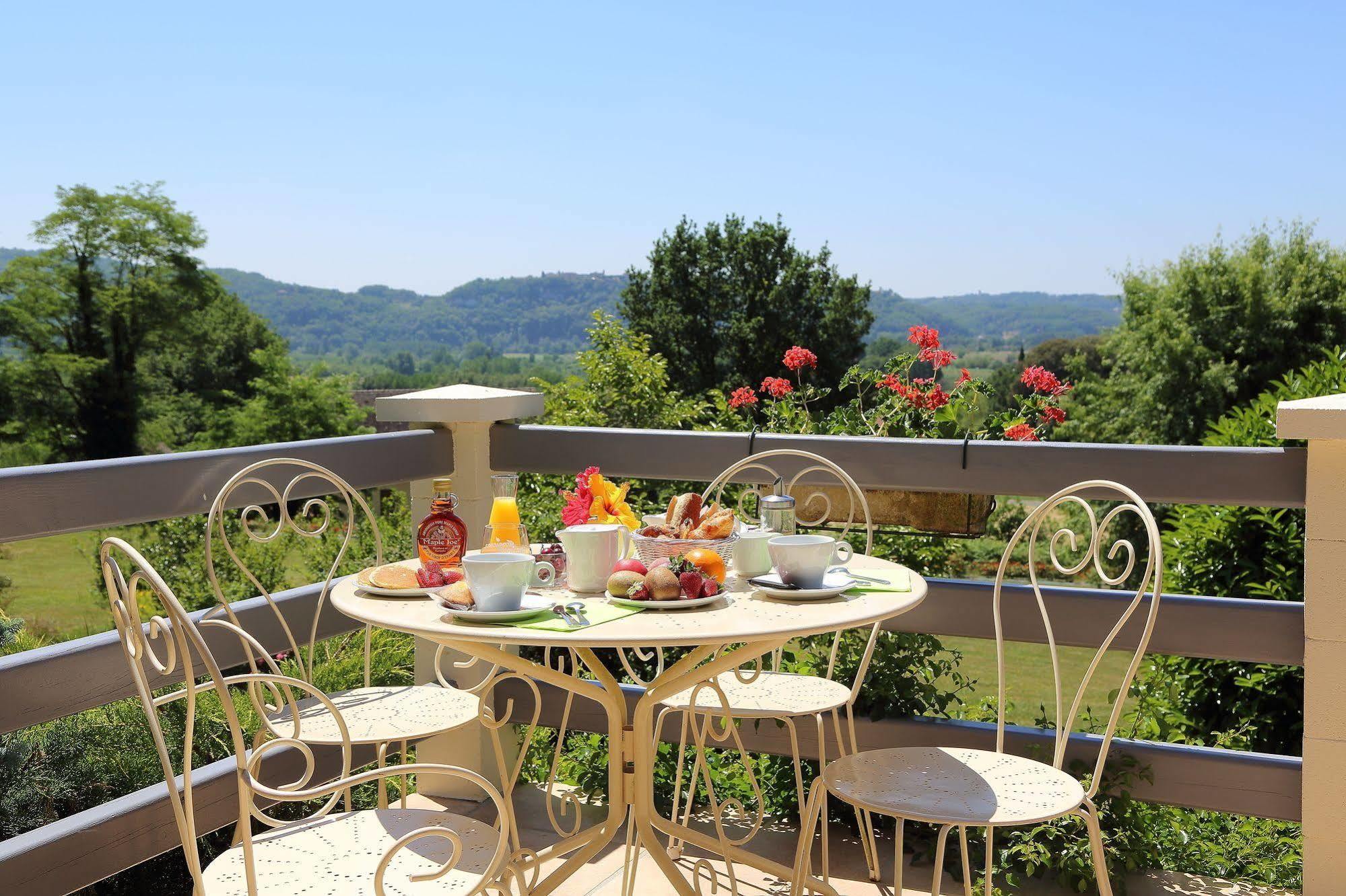 Hotel Le Clos Roussillon Pres De Sarlat Vitrac  Buitenkant foto